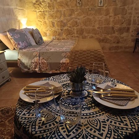 The Lyndee House Bed & Breakfast Nadur Exterior photo