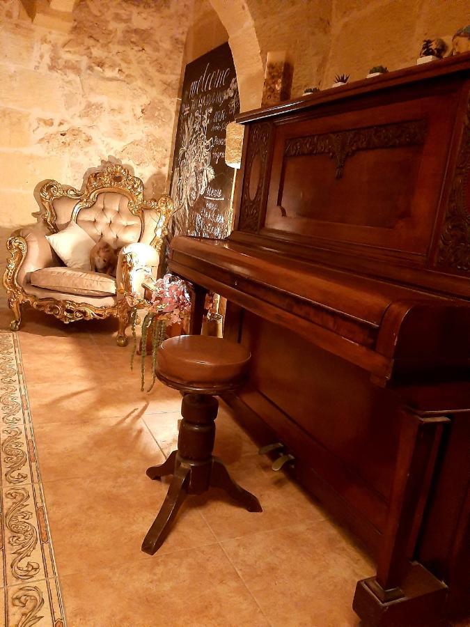 The Lyndee House Bed & Breakfast Nadur Exterior photo