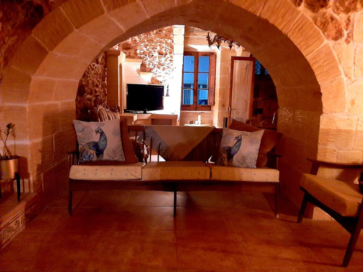 The Lyndee House Bed & Breakfast Nadur Exterior photo