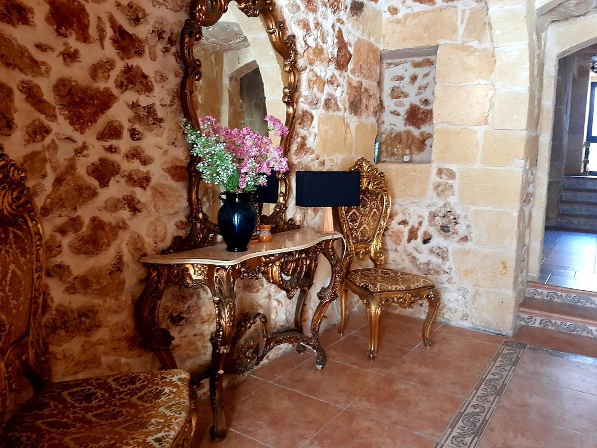 The Lyndee House Bed & Breakfast Nadur Exterior photo